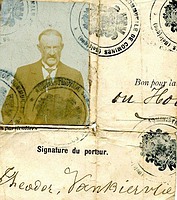 De Laissez-Passer van nonkel Door.